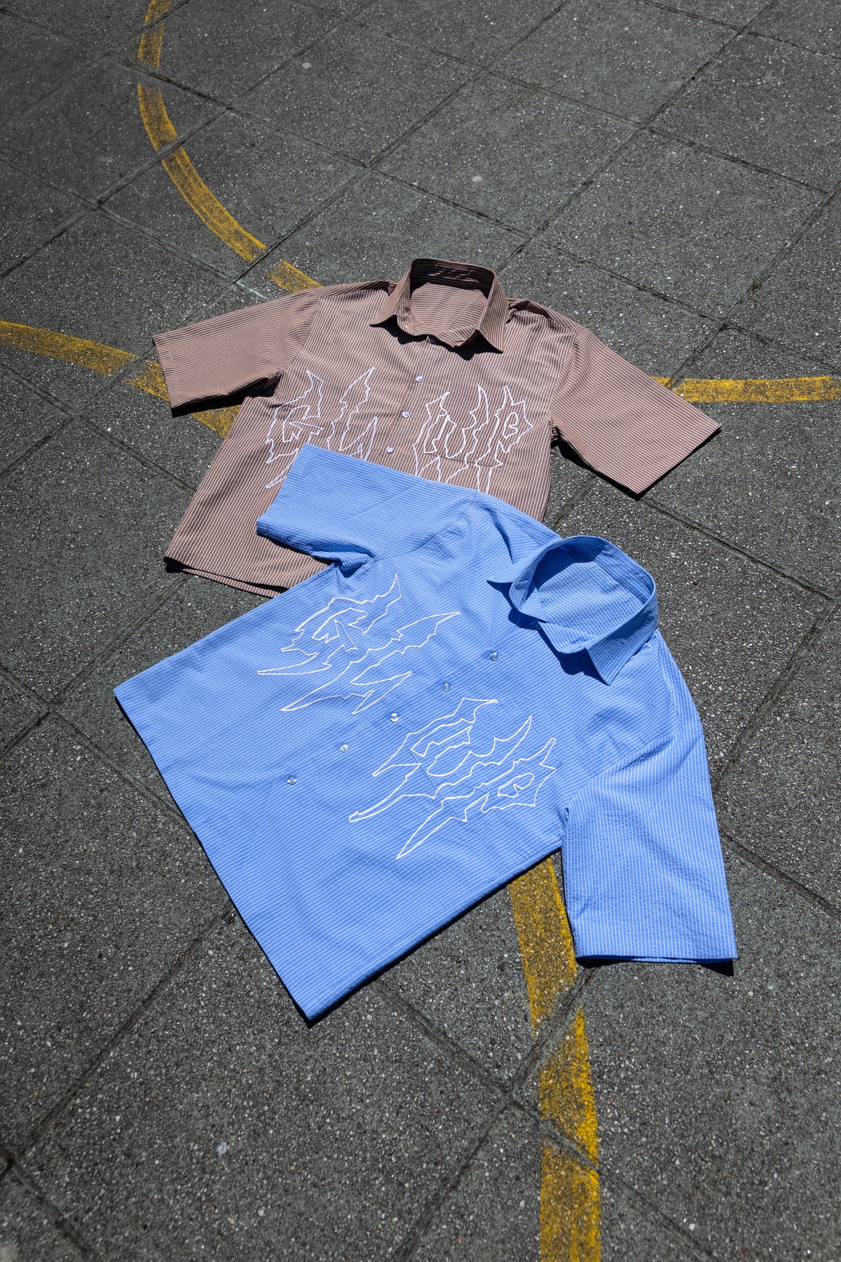CAMISA CROP CAMEL