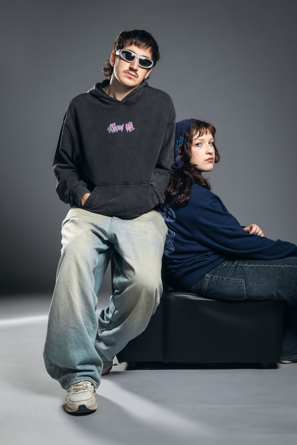 SUDADERA GRAFFITI GRIS
