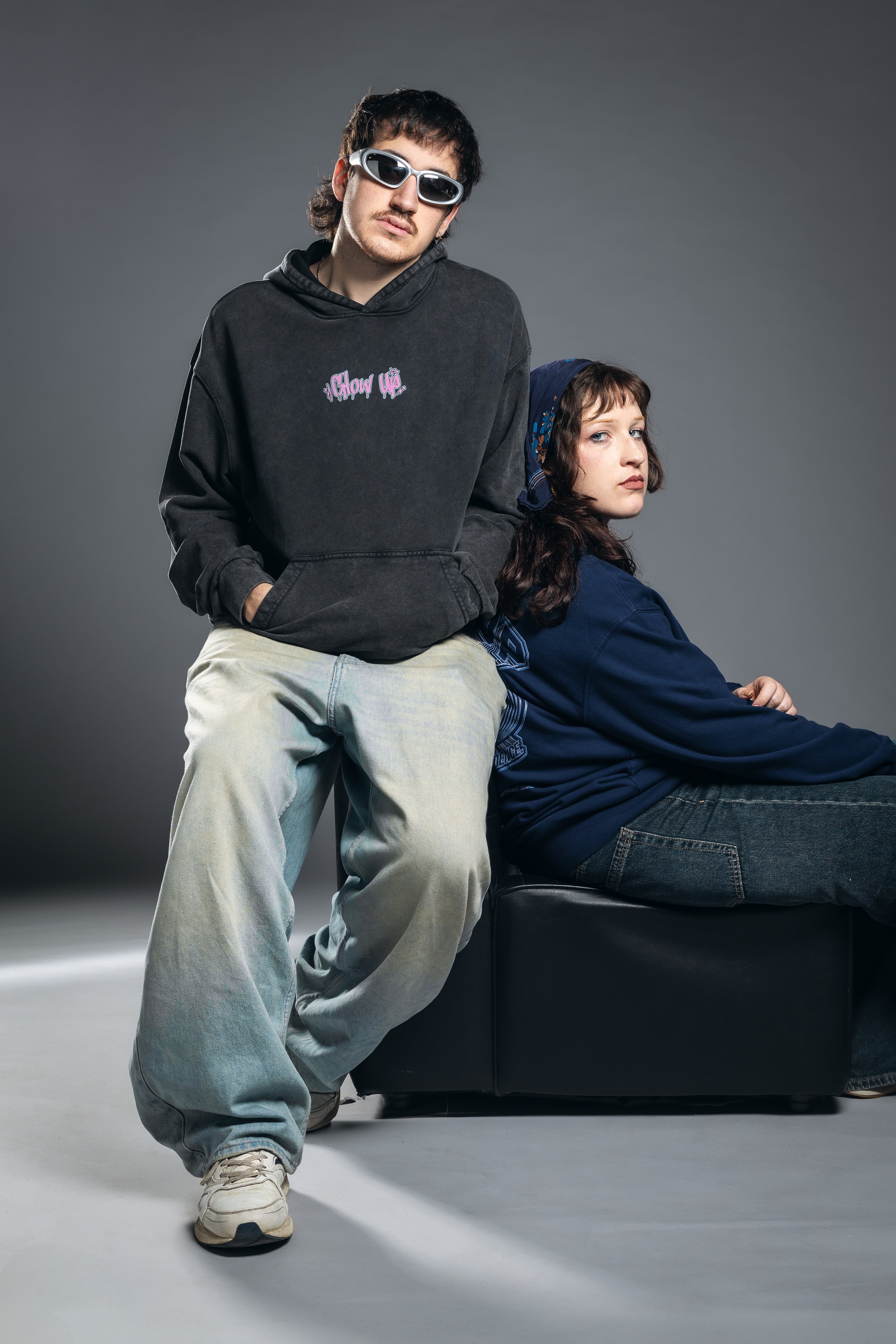 SUDADERA GRAFFITI GRIS